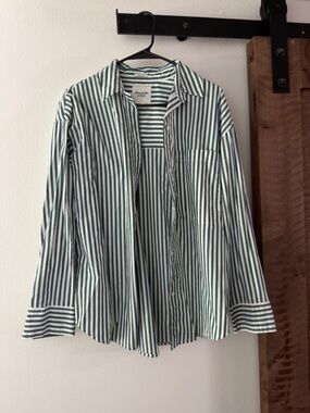 Oversized Abercrombie & Fitch Green Striped Shirt